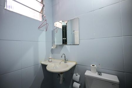 Casa à venda com 250m², 3 quartos e 2 vagasBanheiro Suíte 1