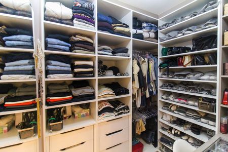 Apartamento à venda com 117m², 4 quartos e 1 vagaCloset da suíte