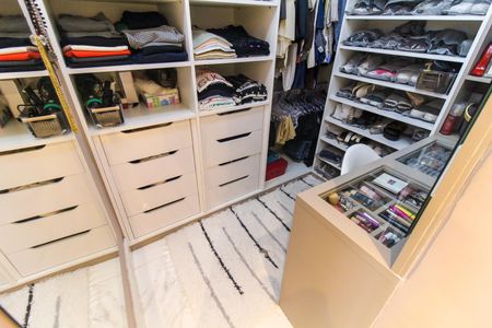 Apartamento à venda com 117m², 4 quartos e 1 vagaCloset da suíte