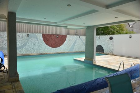 Apartamento à venda com 92m², 2 quartos e 2 vagasÁrea comum - Piscina