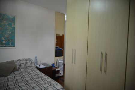 Apartamento à venda com 92m², 2 quartos e 2 vagasSuíte