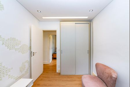 Apartamento à venda com 70m², 3 quartos e 2 vagasQuarto 2