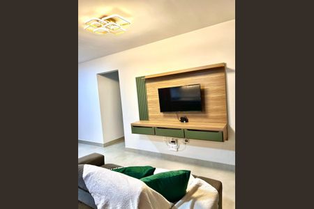 Sala de apartamento para alugar com 3 quartos, 75m² em Setor Bueno, Goiânia