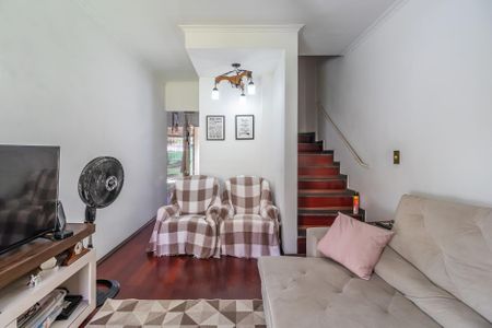 Casa de Condomínio para alugar com 2 quartos, 63m² em Jardim Regina Alice, Barueri