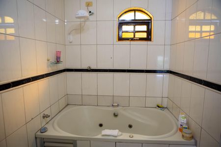 Casa à venda com 395m², 3 quartos e 4 vagasBanheiro Suíte - Banheira