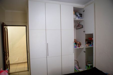 Casa à venda com 395m², 3 quartos e 4 vagasQuarto 2