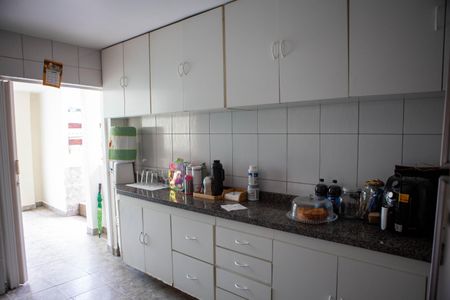 Casa à venda com 395m², 3 quartos e 4 vagasCozinha 2