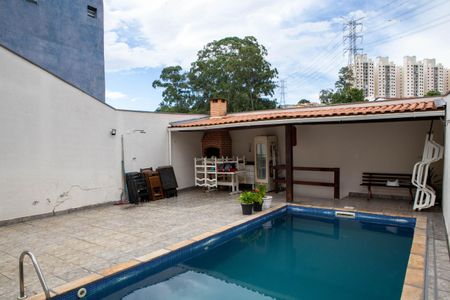 Casa à venda com 395m², 3 quartos e 4 vagasArea Externa - Piscina e Churrasqueira