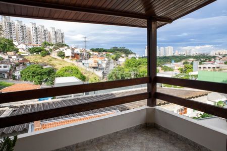 Casa à venda com 395m², 3 quartos e 4 vagasQuarto 3 - Suíte - Varanda