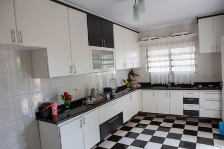 Casa à venda com 395m², 3 quartos e 4 vagasCozinha 1