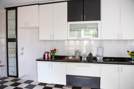 Casa à venda com 395m², 3 quartos e 4 vagasCozinha 1