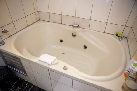 Casa à venda com 395m², 3 quartos e 4 vagasBanheiro Suíte - Baheira