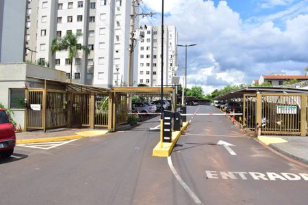 Apartamento para alugar com 50m², 2 quartos e 1 vagaFachada e portaria