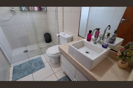 Casa à venda com 294m², 3 quartos e 20 vagasBanheiro Suíte 