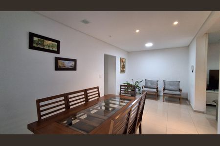 Casa à venda com 294m², 3 quartos e 20 vagasSala