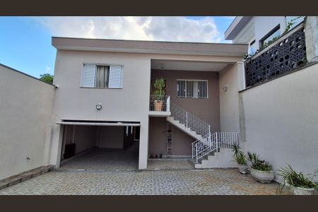 Casa à venda com 294m², 3 quartos e 20 vagasFachada 
