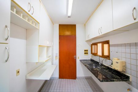 Apartamento à venda com 80m², 3 quartos e 1 vagaCozinha