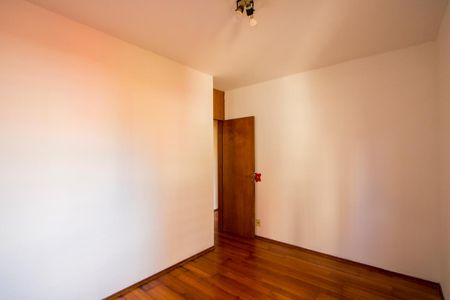 Apartamento à venda com 80m², 3 quartos e 1 vagaQuarto 2