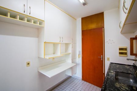 Apartamento à venda com 80m², 3 quartos e 1 vagaCozinha