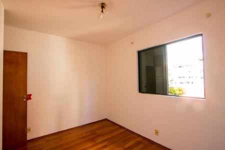 Apartamento à venda com 80m², 3 quartos e 1 vagaQuarto 2