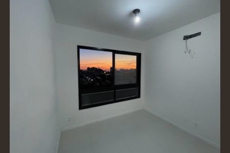 Quarto de apartamento para alugar com 1 quarto, 47m² em Azenha, Porto Alegre