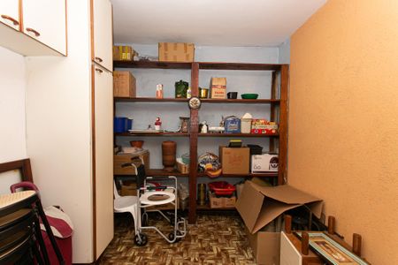 Casa à venda com 350m², 2 quartos e sem vagaQuarto de Serviço