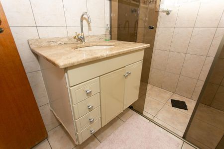 Casa à venda com 350m², 2 quartos e sem vagaBanheiro 1
