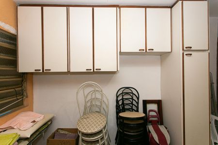 Casa à venda com 350m², 2 quartos e sem vagaQuarto de Serviço