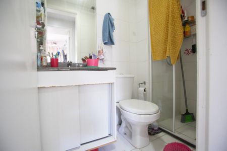 Apartamento à venda com 55m², 2 quartos e 1 vagaBanheiro Social