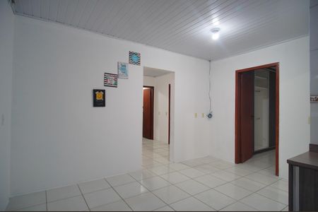 Casa à venda com 80m², 2 quartos e 1 vagaSala/Cozinha 2