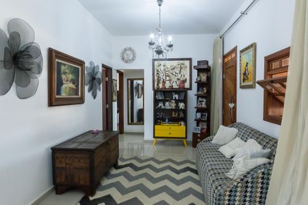 sala de visitas de casa à venda com 4 quartos, 300m² em Sagrada Família, Belo Horizonte