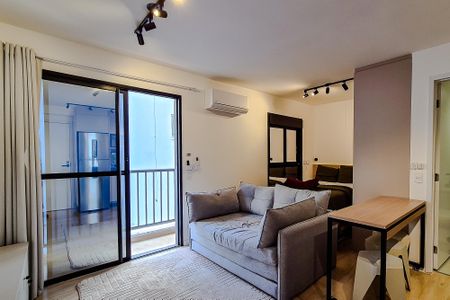 Sala de kitnet/studio para alugar com 1 quarto, 27m² em Perdizes, São Paulo