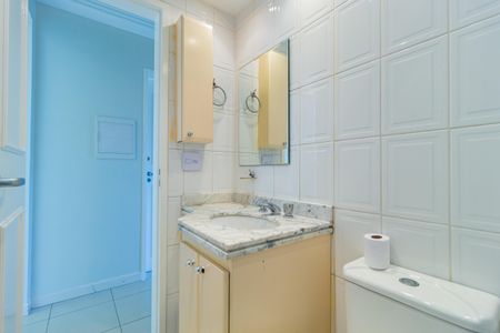 Apartamento para alugar com 81m², 3 quartos e 2 vagasBanheiro - Social