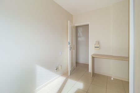 Apartamento para alugar com 81m², 3 quartos e 2 vagasQuarto 2