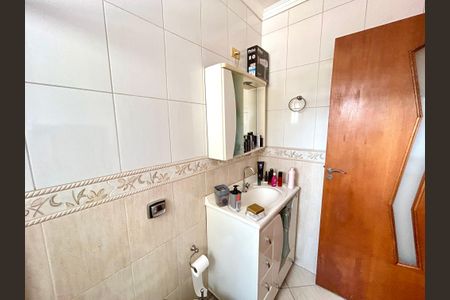 Casa à venda com 260m², 3 quartos e 2 vagasBanheiro da Suíte