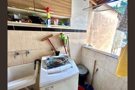 Casa à venda com 260m², 3 quartos e 2 vagasÁrea de Serviço