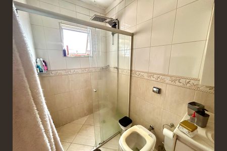 Casa à venda com 260m², 3 quartos e 2 vagasBanheiro da Suíte