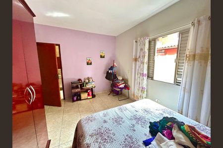 Casa à venda com 260m², 3 quartos e 2 vagasQuarto Suíte