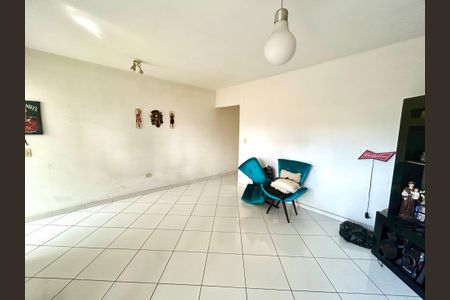 Casa à venda com 260m², 3 quartos e 2 vagasSala