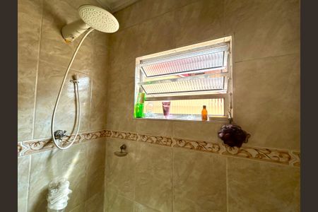 Casa à venda com 260m², 3 quartos e 2 vagasBanheiro da Suíte