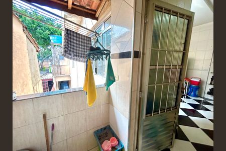 Casa à venda com 260m², 3 quartos e 2 vagasÁrea de Serviço