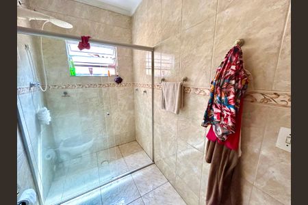 Casa à venda com 260m², 3 quartos e 2 vagasBanheiro da Suíte