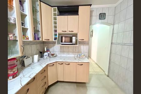 Casa à venda com 260m², 3 quartos e 2 vagasCozinha