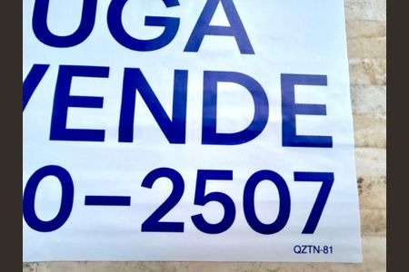 Casa à venda com 260m², 3 quartos e 2 vagasCódigo da placa QZTN-81
