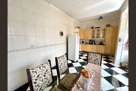 Casa à venda com 260m², 3 quartos e 2 vagasCozinha