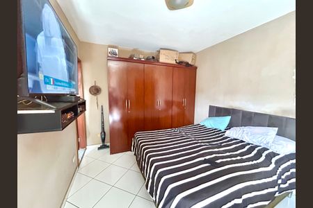 Casa à venda com 260m², 3 quartos e 2 vagasQuarto Suíte