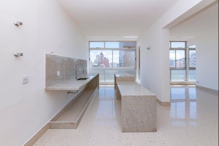 Cozinha de apartamento para alugar com 1 quarto, 64m² em Funcionários, Belo Horizonte