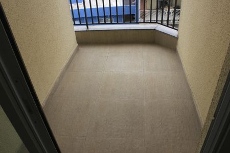 Varanda  de apartamento para alugar com 2 quartos, 52m² em Parque Jurema, Guarulhos