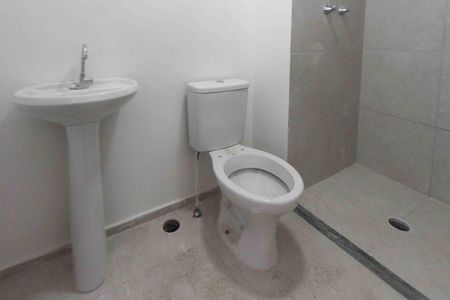Apartamento para alugar com 41m², 2 quartos e sem vagaBanheiro