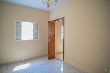 Casa para alugar com 80m², 2 quartos e sem vaga Casa para alugar com 80m², 2 quartos e sem vagaQuarto 1